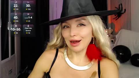 WhiteLaBunny online show from November 2, 1:35 pm