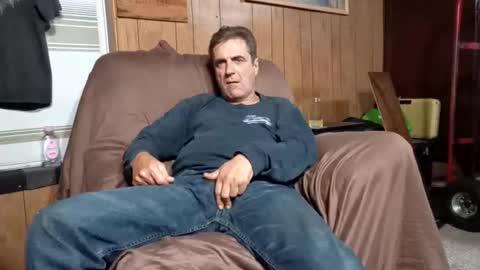 Snapshot of whitelion67 chatting on February 27, 2:22 am whitelion67 online show from February 27, 2:22 am