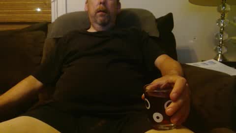 Snapshot of whitemi72975 chatting on September 19, 1:51 am Whitey online show from September 19, 1:51 am