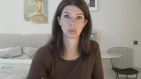 White Queen online show from July 20, 2:48 am