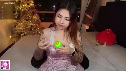 EMMA online show from January 19, 1:43 am