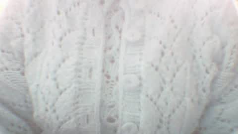 whitesweater online show from December 9, 7:39 am