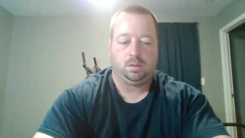 Snapshot of whitewolf850212 chatting on December 11, 10:14 am white wolf jeremy online show from December 11, 10:14 am