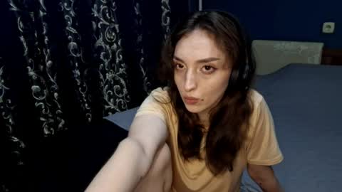 Cindy online show from April 18, 6:01 pm