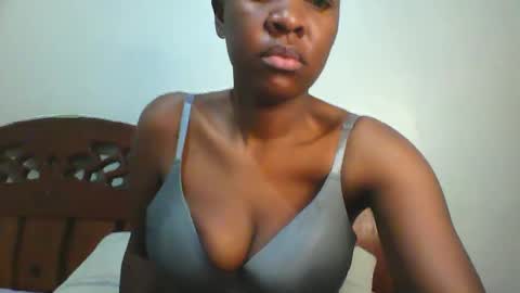 Snapshot of whitney_ly chatting on June 9, 9:21 am whitney_ly online show from June 9, 9:21 am