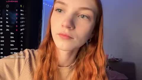 Snapshot of whitneyblaze chatting on June 27, 7:46 am Alaska 3 online show from June 27, 7:46 am