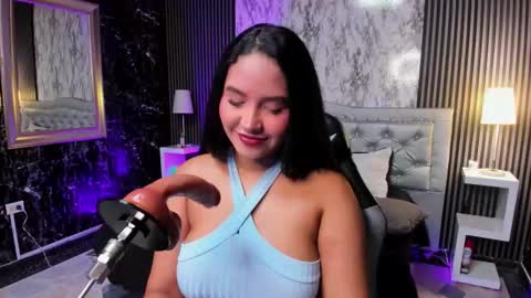 Whitney  online show from January 16, 10:19 am