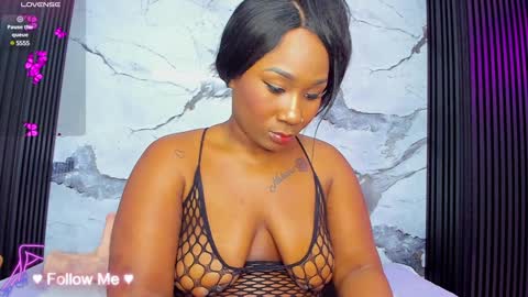 Snapshot of whitneywells chatting on December 30, 4:42 am whitney online show from December 30, 4:42 am