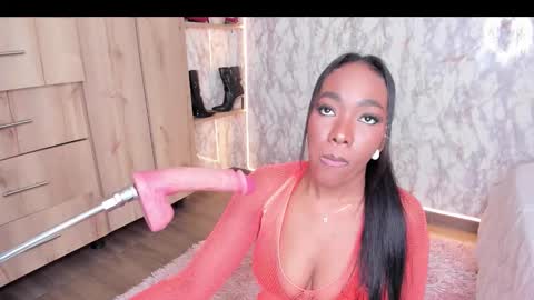 whitneyyfox online show from March 15, 12:05 am