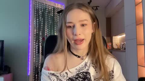 Alisa online show from January 15, 7:05 am