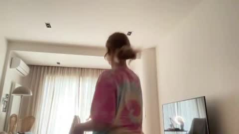 Snapshot of whoisalisa chatting on May 19, 7:47 am Alisa online show from May 19, 7:47 am