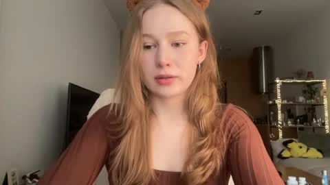 Snapshot of whoisalisa chatting on May 25, 8:09 am Alisa online show from May 25, 8:09 am