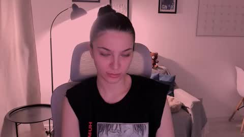 whoislulu online show from March 3, 6:47 pm