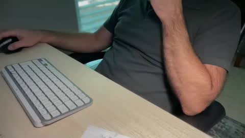 Snapshot of whoisthere_new chatting on October 3, 1:19 pm whoisthere_new online show from October 3, 1:19 pm