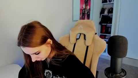 Abby  online show from March 11, 1:34 pm