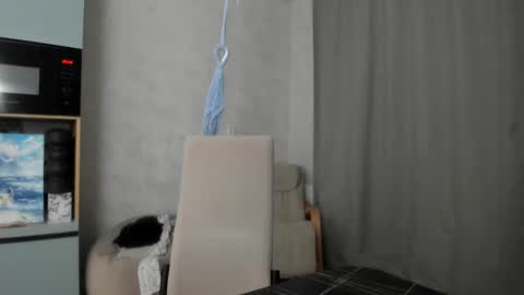 Snapshot of why_again_me chatting on November 8, 5:56 pm Veronica online show from November 8, 5:56 pm