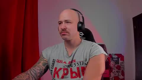 VI online show from November 21, 5:33 pm