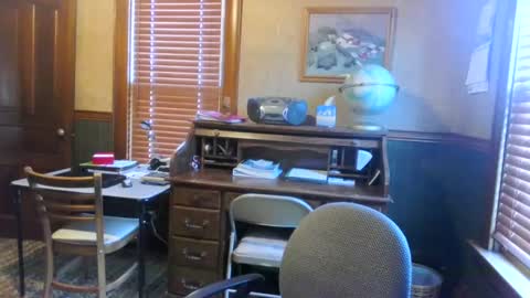 Snapshot of whydog chatting on February 23, 3:08 pm whydog online show from February 23, 3:08 pm