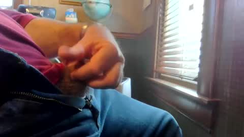 Snapshot of whydog chatting on December 16, 3:28 pm whydog online show from December 16, 3:28 pm