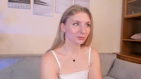 Snapshot of wicked_linden chatting on July 8, 5:23 am Mia online show from July 8, 5:23 am