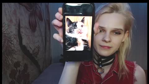 Snapshot of wicky_hey chatting on March 1, 12:17 am Victoria online show from March 1, 12:17 am