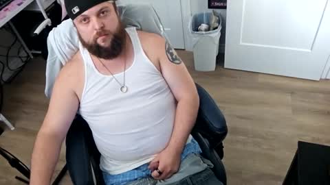 Snapshot of wifebeatershirtdude chatting on September 9, 4:50 pm WiggaInAWifebeater online show from September 9, 4:50 pm