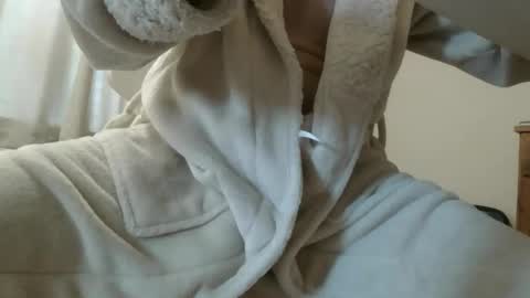 wifewatcher123 online show from March 27, 7:36 am