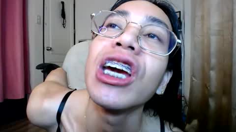 angel online show from March 8, 3:06 am