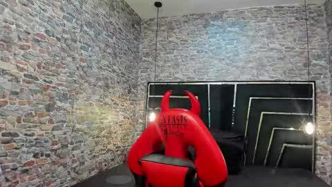 Snapshot of wild_firee_ chatting on February 14, 7:10 pm wild_firee_ online show from February 14, 7:10 pm