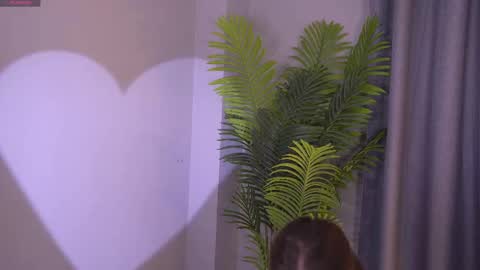 Snapshot of wild_hearttt chatting on December 15, 7:45 am Audrey online show from December 15, 7:45 am