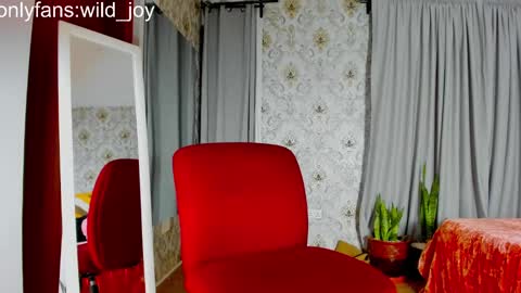 Snapshot of wild_joy chatting on February 15, 4:58 am wild_joy online show from February 15, 4:58 am