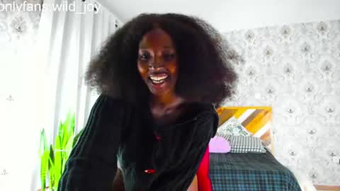 wild_joy online show from July 6, 9:39 am
