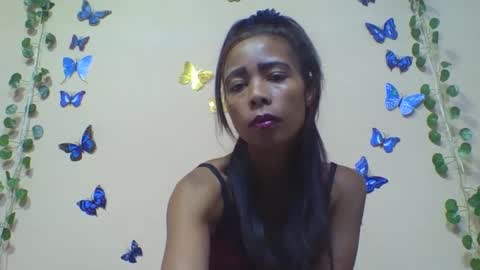 Snapshot of wildah chatting on May 6, 7:35 am wildah online show from May 6, 7:35 am