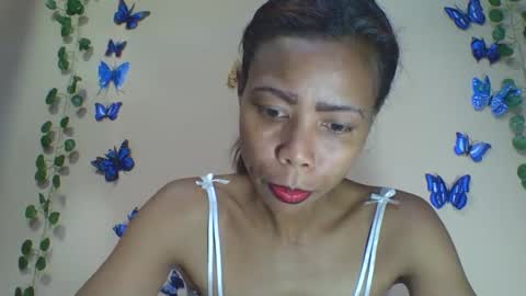 Snapshot of wildah chatting on May 23, 7:24 am wildah online show from May 23, 7:24 am
