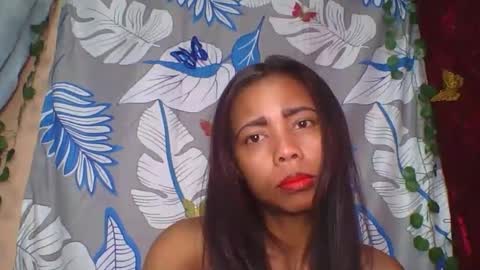 Snapshot of wildah chatting on June 7, 12:59 am wildah online show from June 7, 12:59 am