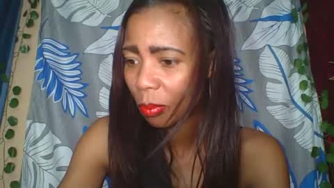 Snapshot of wildah chatting on June 13, 1:36 am wildah online show from June 13, 1:36 am