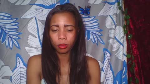Snapshot of wildah chatting on June 18, 10:36 pm wildah online show from June 18, 10:36 pm