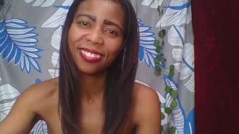 Snapshot of wildah chatting on June 27, 1:06 pm wildah online show from June 27, 1:06 pm