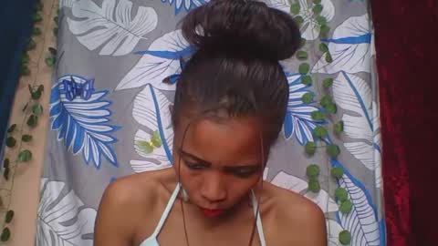 Snapshot of wildah chatting on July 1, 5:45 pm wildah online show from July 1, 5:45 pm