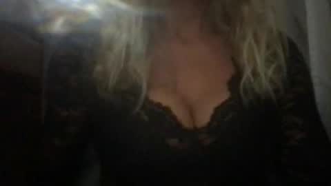Liesbeth online show from July 12, 11:40 pm