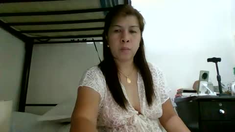 Snapshot of wildbrownchick69 chatting on November 5, 11:16 pm WildChick online show from November 5, 11:16 pm