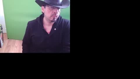 Snapshot of wildealexyz chatting on December 5, 5:06 pm WildeAlex online show from December 5, 5:06 pm