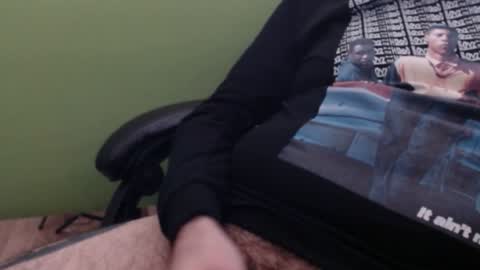 Snapshot of wildealexyz chatting on December 5, 8:11 pm WildeAlex online show from December 5, 8:11 pm