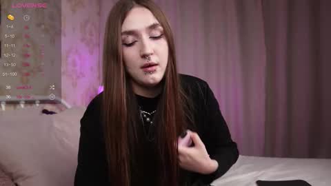 .. alice .. online show from November 6, 9:43 am