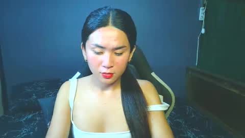 Snapshot of wildhot_francine4uxxx chatting on April 25, 2:25 pm wildhot_francine4uxxx online show from April 25, 2:25 pm