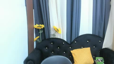 Snapshot of wildhot_pauleen4uxxx chatting on June 1, 9:22 am pauleen online show from June 1, 9:22 am