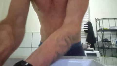 wildmike93 online show from July 25, 8:28 pm
