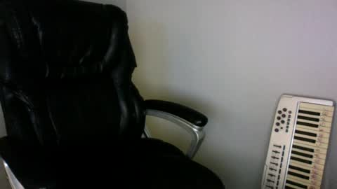 wildnight007 online show from July 8, 5:12 am