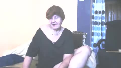 Snapshot of wildredcat chatting on September 9, 11:32 am WildRedCat online show from September 9, 11:32 am