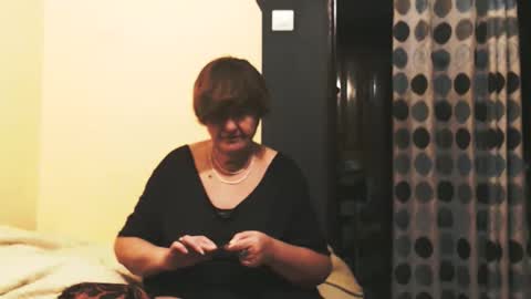 Snapshot of wildredcat chatting on October 12, 9:03 pm WildRedCat online show from October 12, 9:03 pm